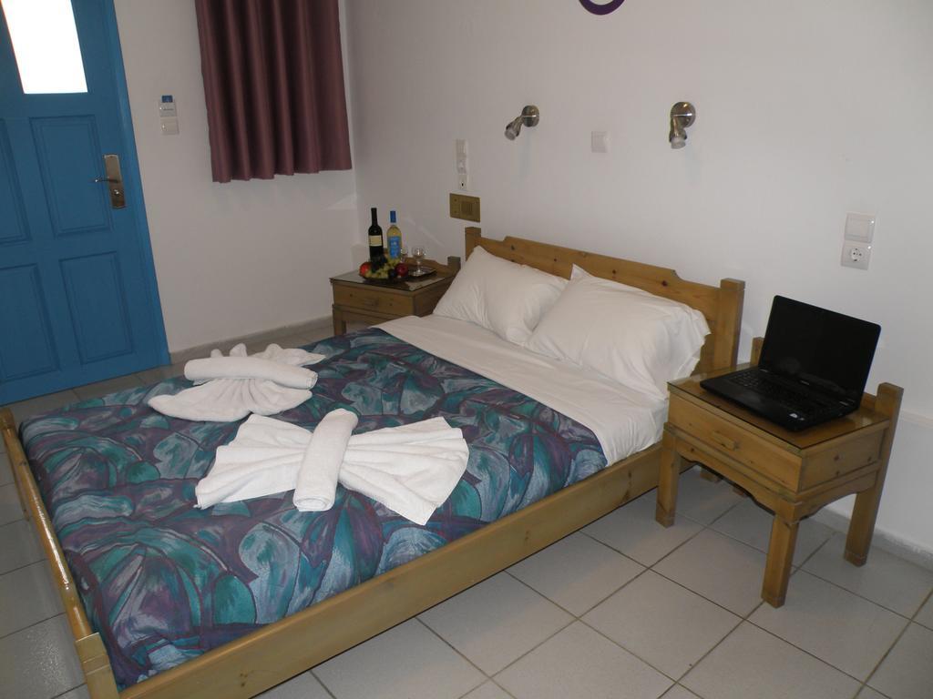 Amalthia Apartments Hersónissos Chambre photo