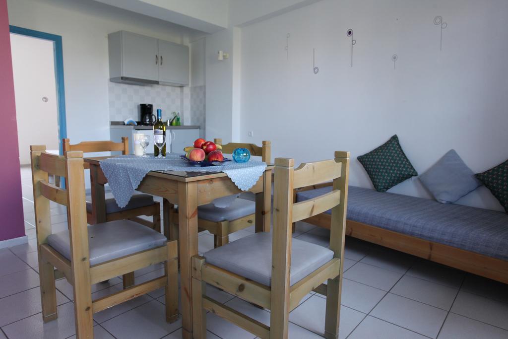 Amalthia Apartments Hersónissos Chambre photo